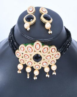 Rajwadi  Kundan jadau Cheekset Jewellery